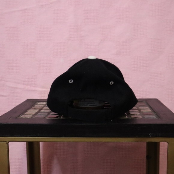 Texas Rangers Hat - Picture 3 of 3